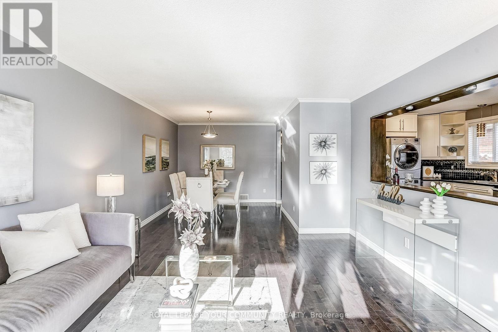 722 Green Meadow Crescent, Mississauga, Ontario L5A 2V2 - Photo 10 - W12582342