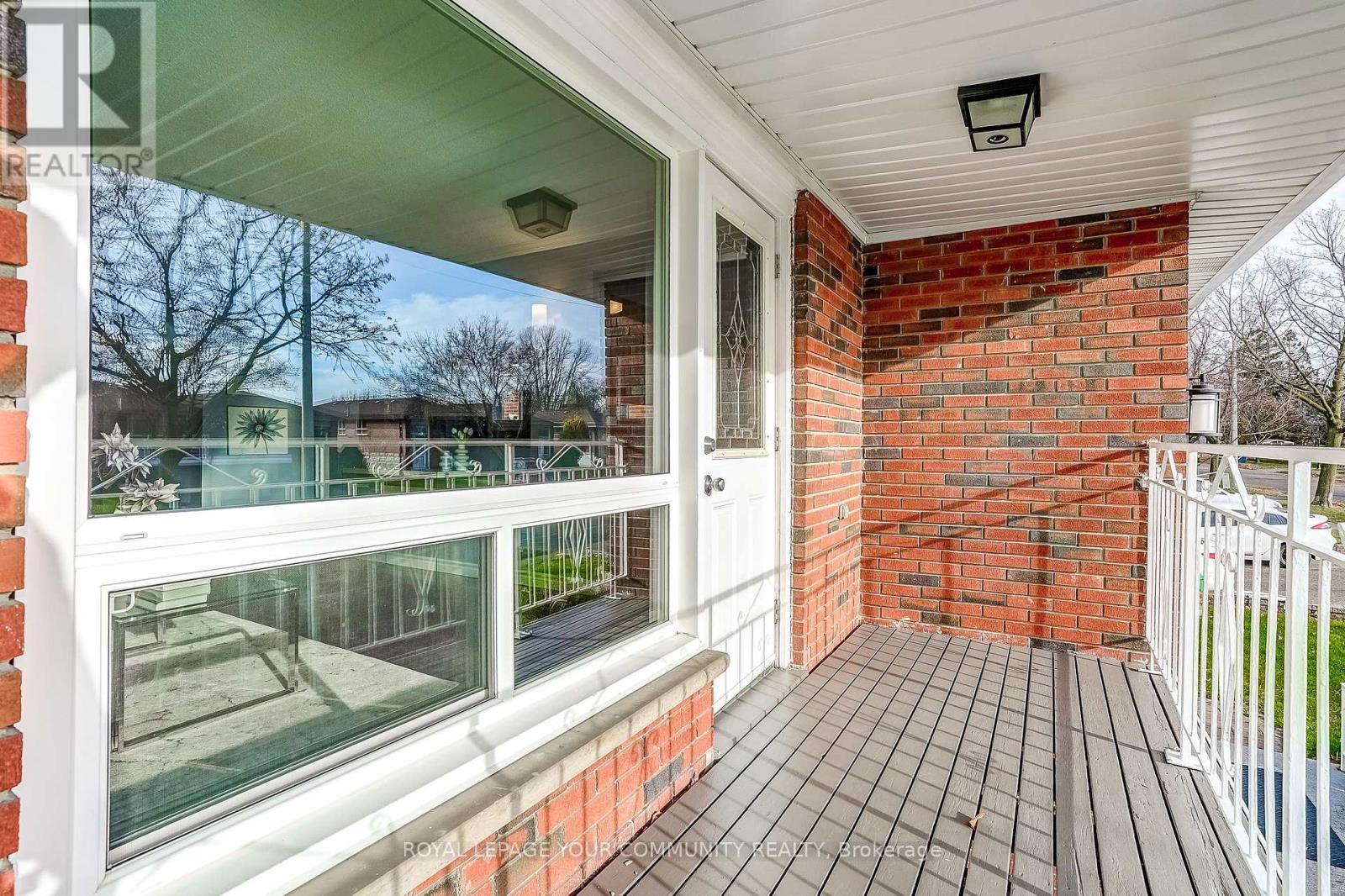 722 Green Meadow Crescent, Mississauga, Ontario L5A 2V2 - Photo 14 - W12582342