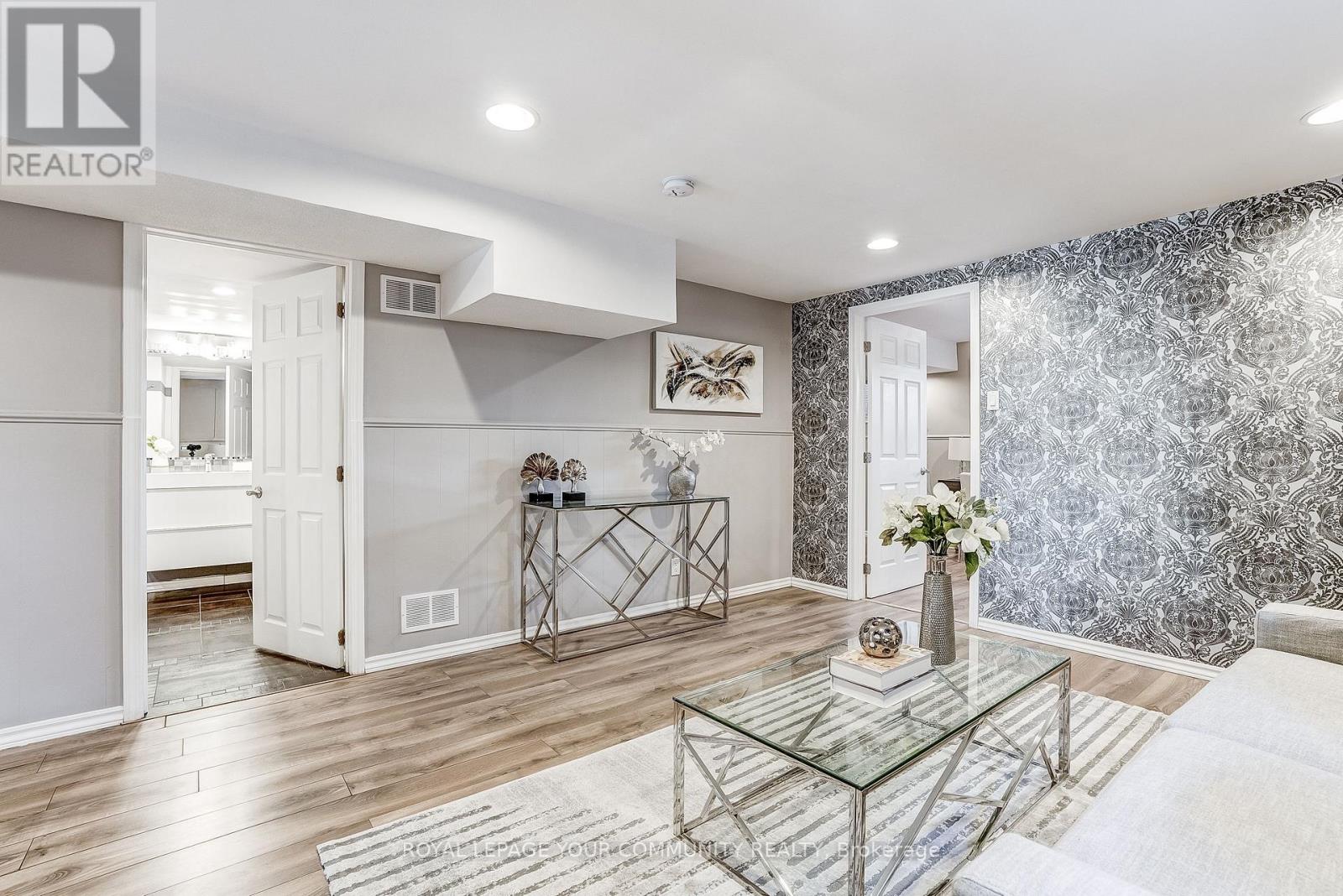 722 Green Meadow Crescent, Mississauga, Ontario L5A 2V2 - Photo 39 - W12582342