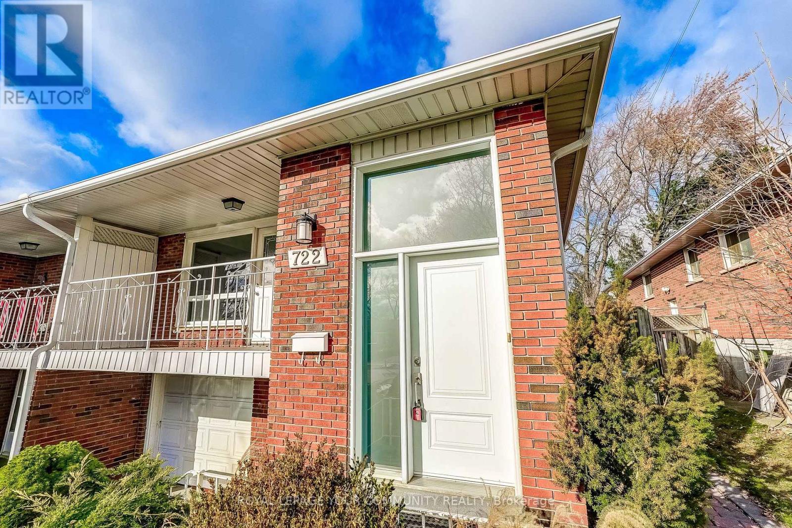 722 Green Meadow Crescent, Mississauga, Ontario L5A 2V2 - Photo 6 - W12582342