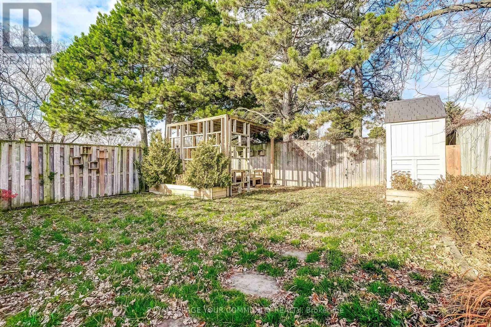 722 Green Meadow Crescent, Mississauga, Ontario L5A 2V2 - Photo 49 - W12582342