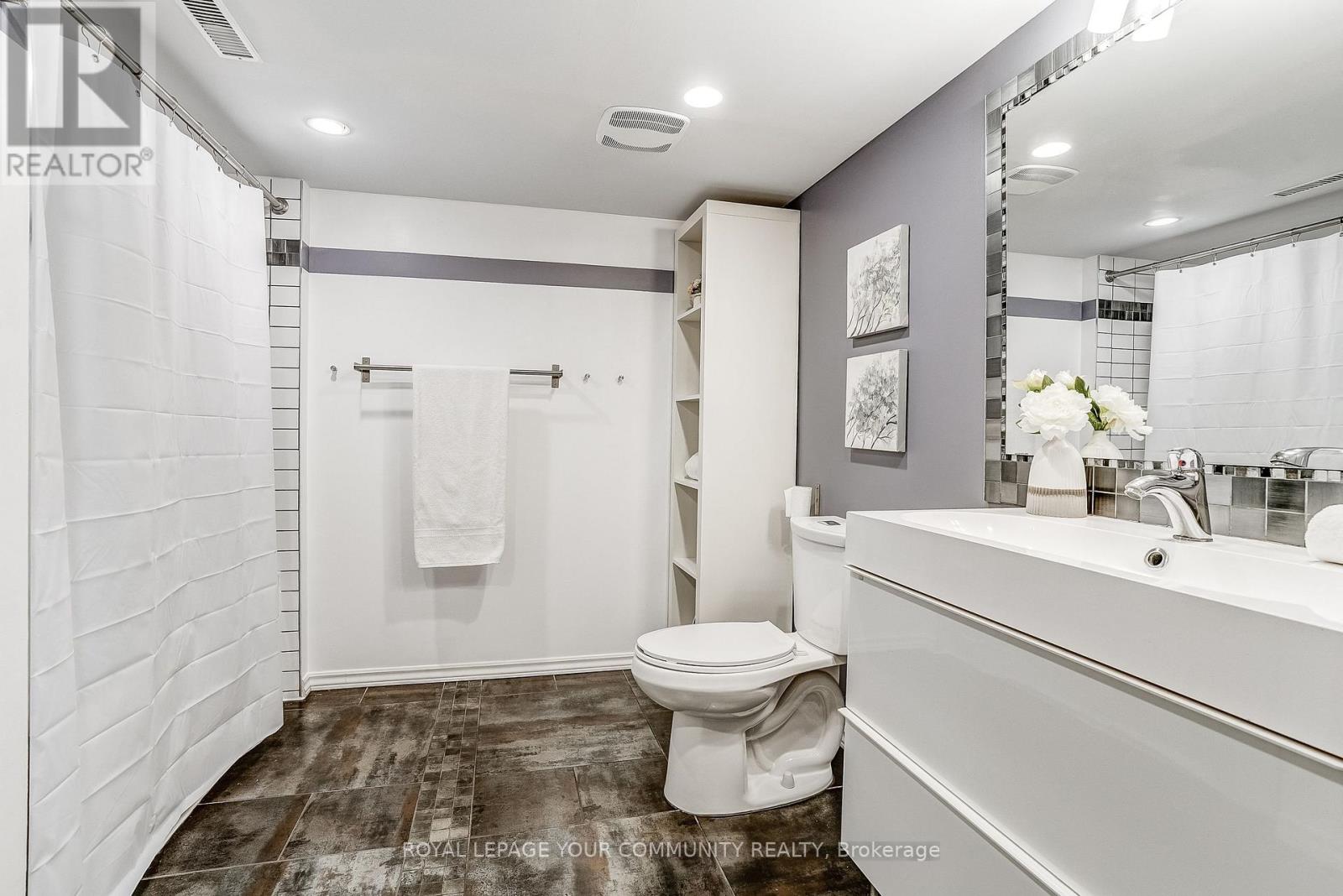 722 Green Meadow Crescent, Mississauga, Ontario L5A 2V2 - Photo 41 - W12582342