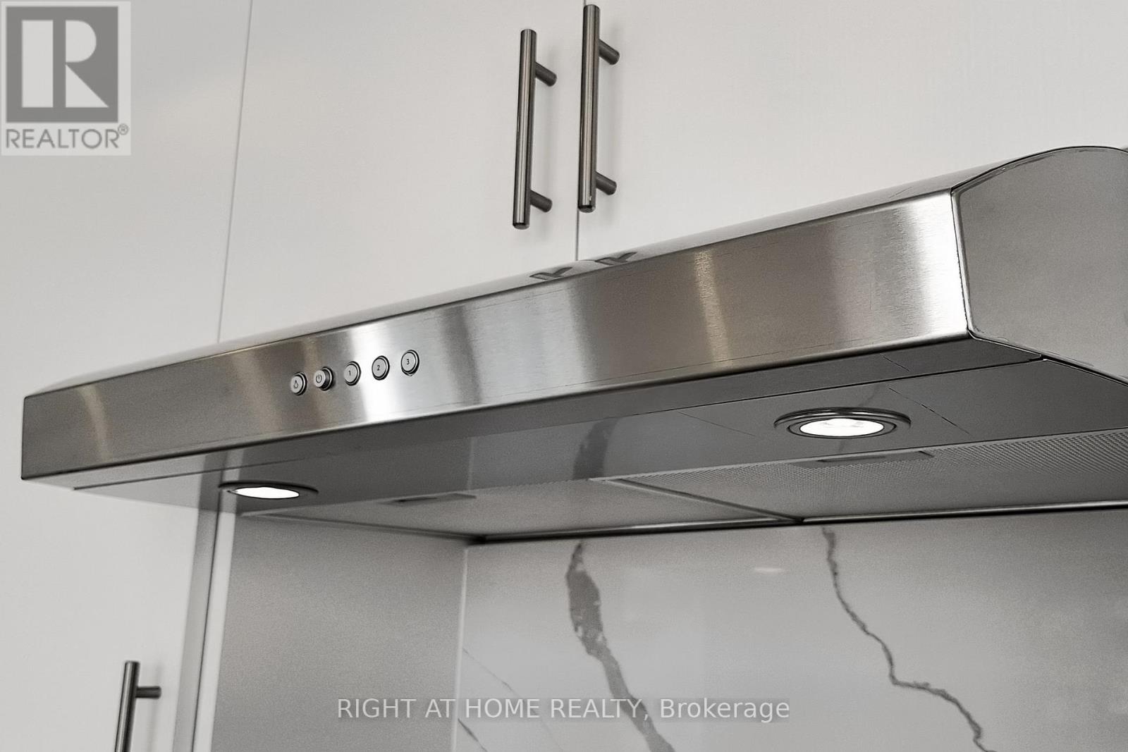 Lph106 - 8960 Jane Street, Vaughan, Ontario  L4K 2M9 - Photo 18 - N12583546