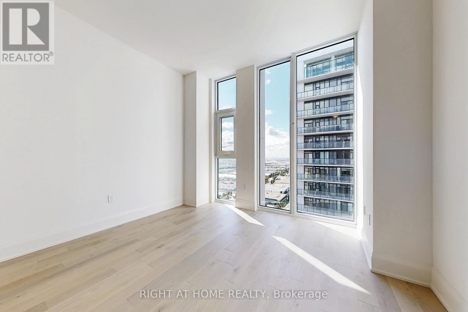 Lph106 - 8960 Jane Street, Vaughan, Ontario  L4K 2M9 - Photo 23 - N12583546