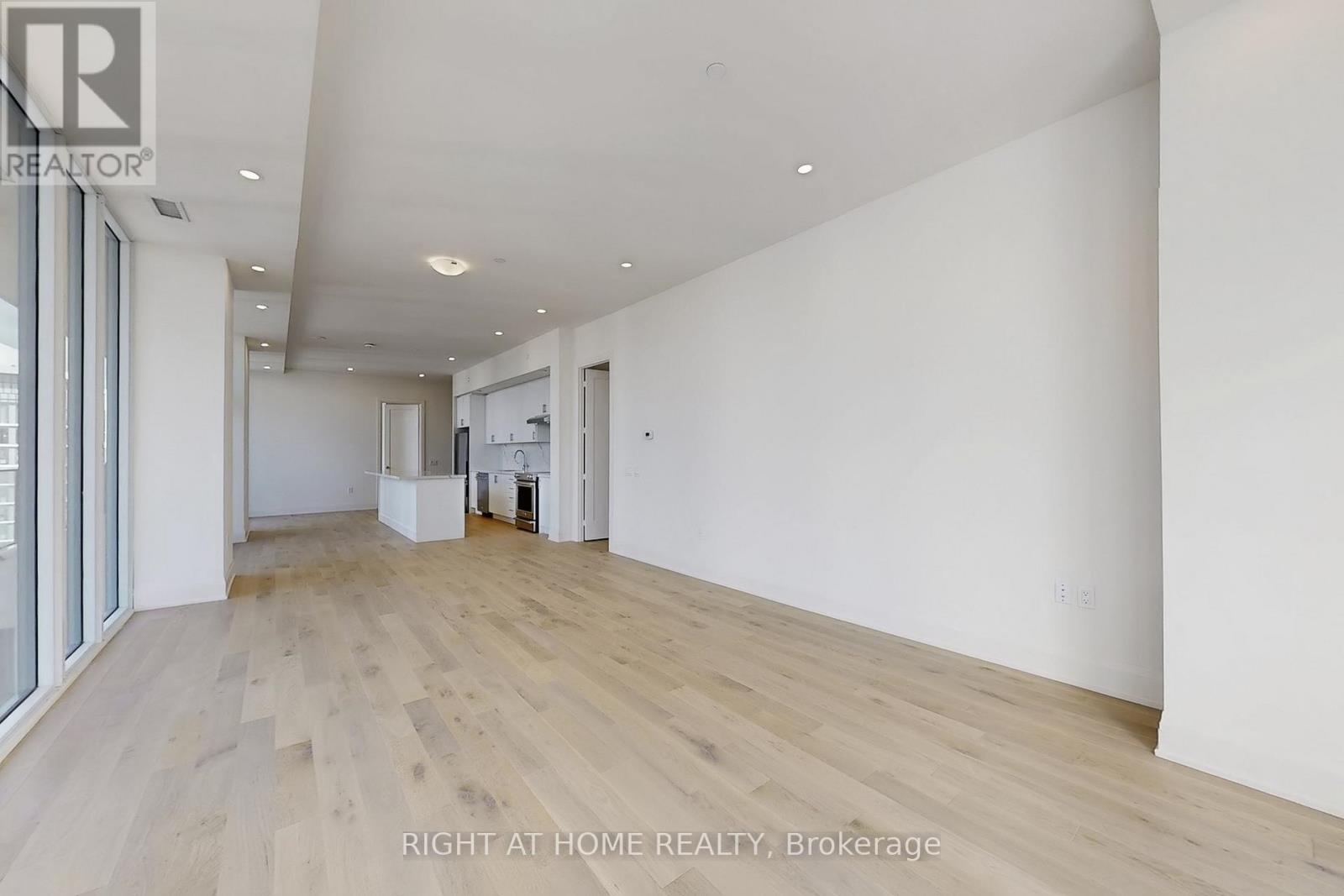 Lph106 - 8960 Jane Street, Vaughan, Ontario  L4K 2M9 - Photo 8 - N12583576