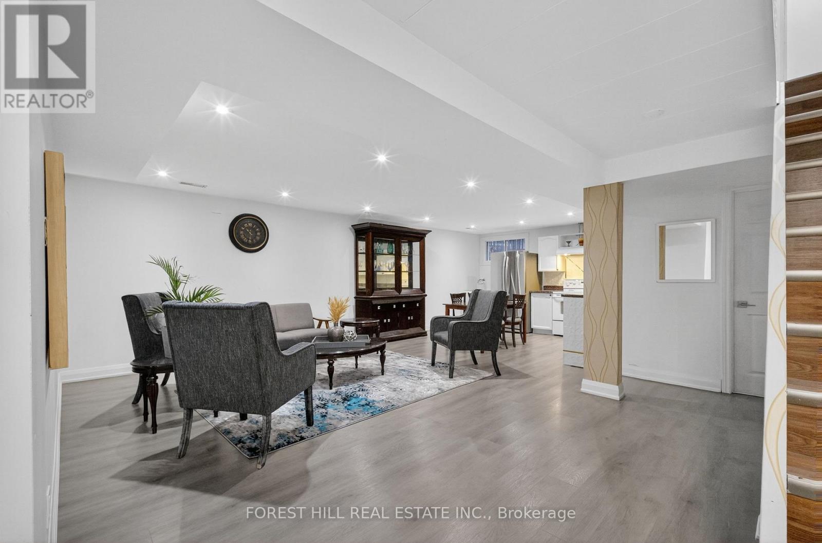 26 Elm Grove Avenue, Richmond Hill, Ontario  L4E 2T1 - Photo 29 - N12583602