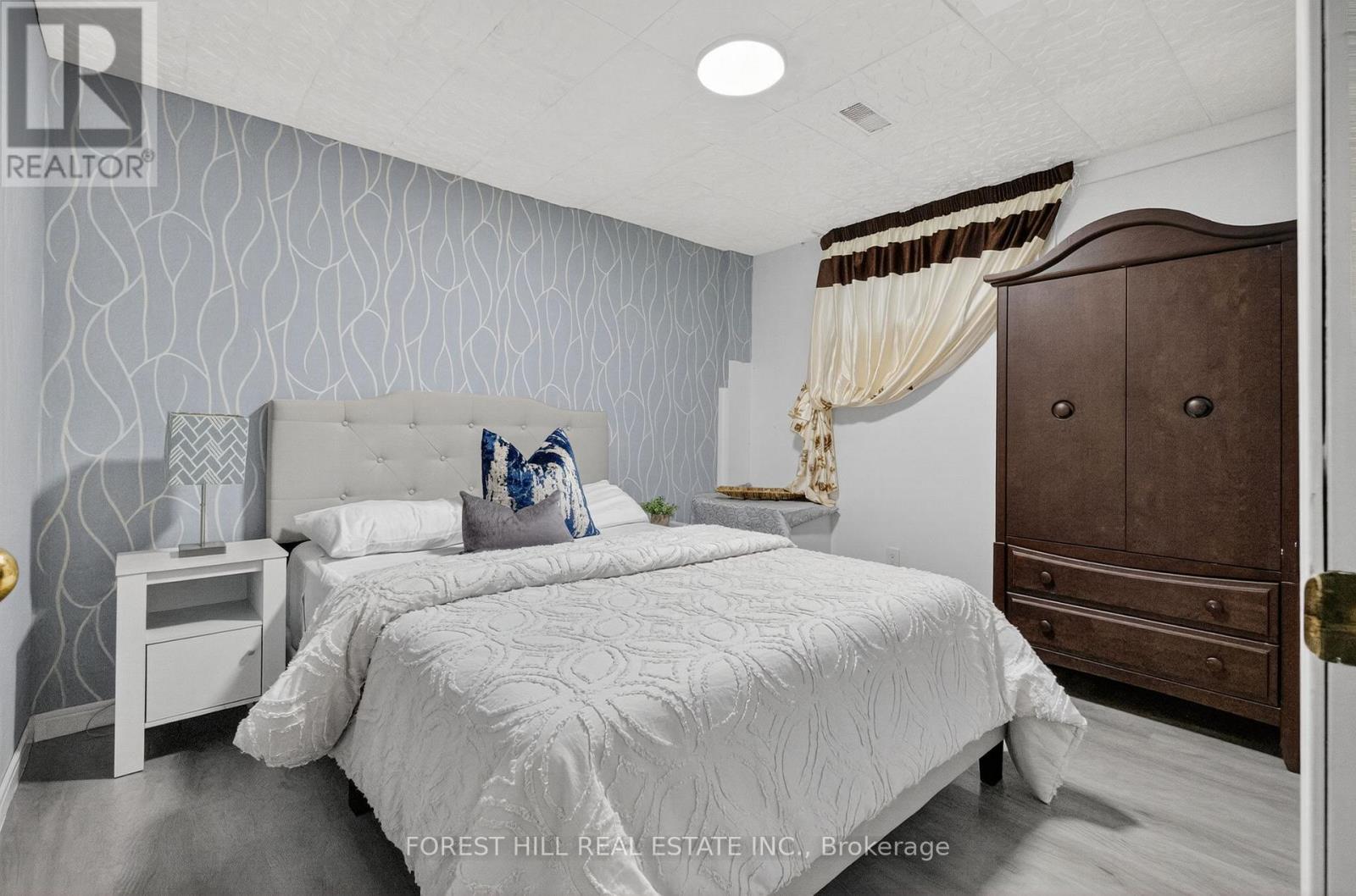 26 Elm Grove Avenue, Richmond Hill, Ontario  L4E 2T1 - Photo 35 - N12583602