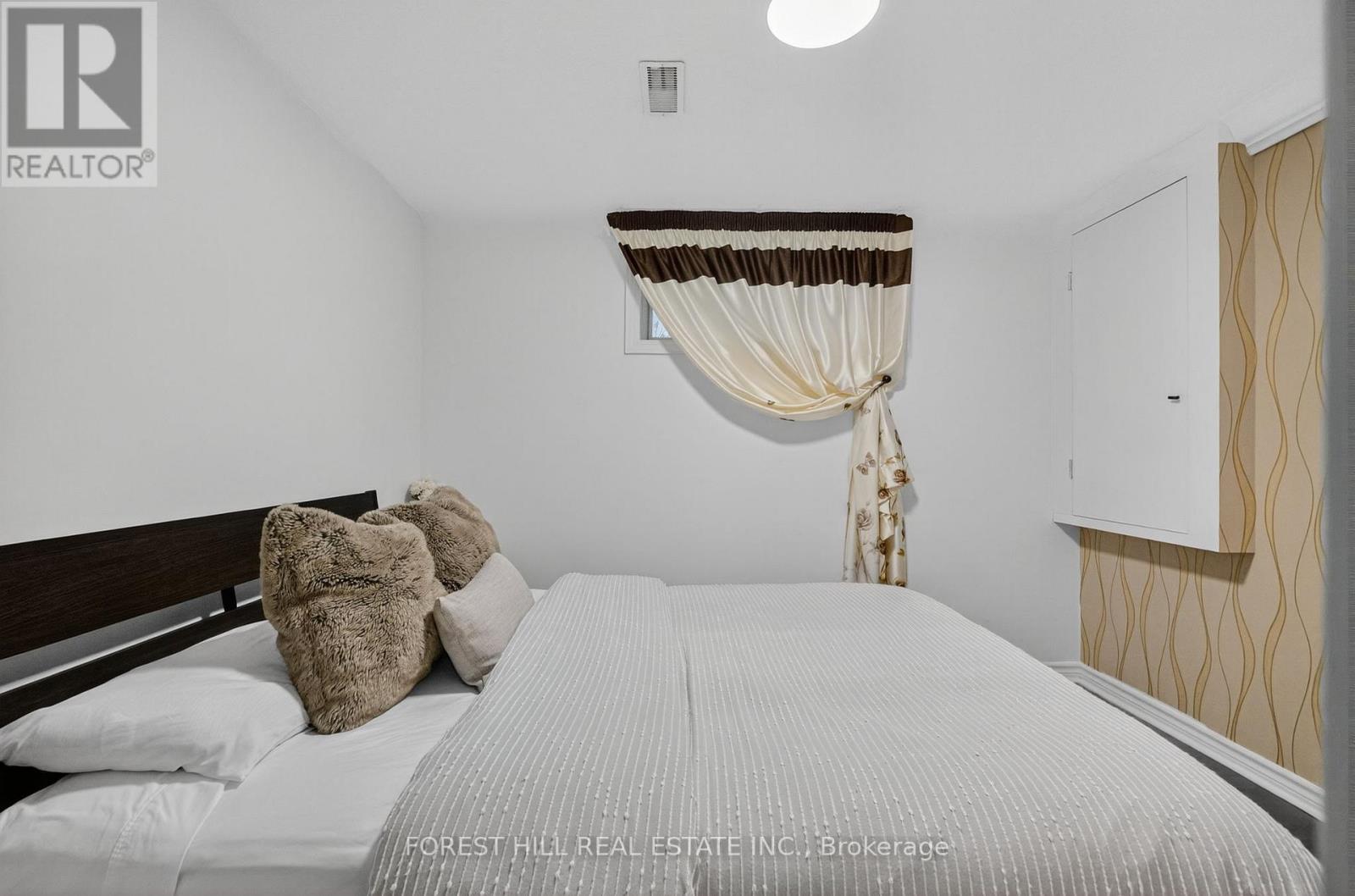 26 Elm Grove Avenue, Richmond Hill, Ontario  L4E 2T1 - Photo 38 - N12583602