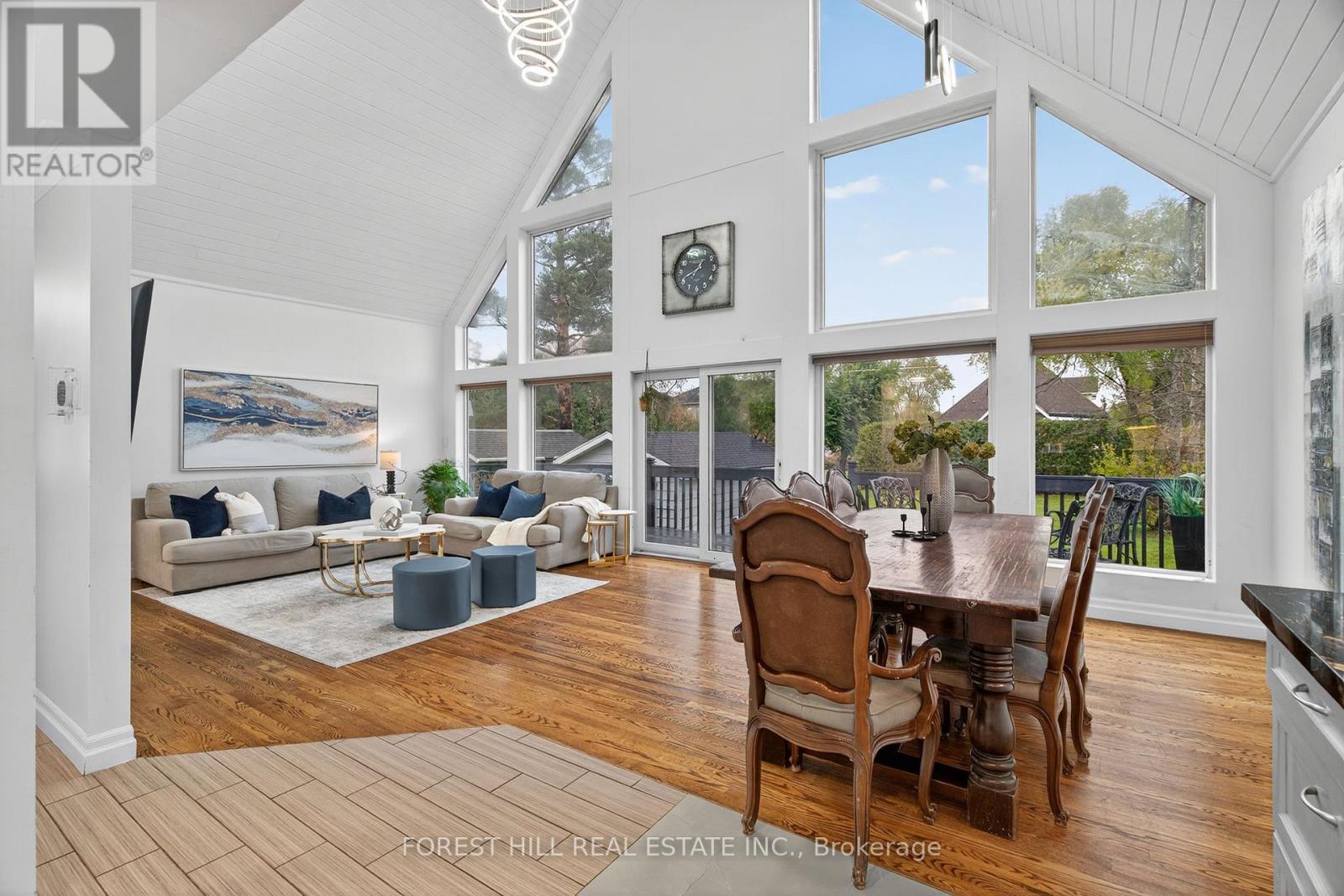 26 Elm Grove Avenue, Richmond Hill, Ontario  L4E 2T1 - Photo 4 - N12583602