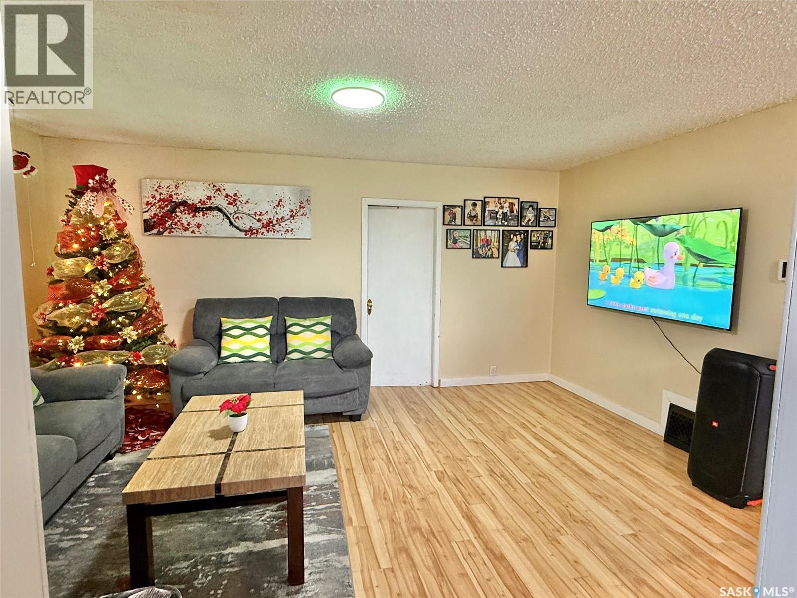 205 1st Street E, Spiritwood, Saskatchewan  S0J 2M0 - Photo 3 - SK024845