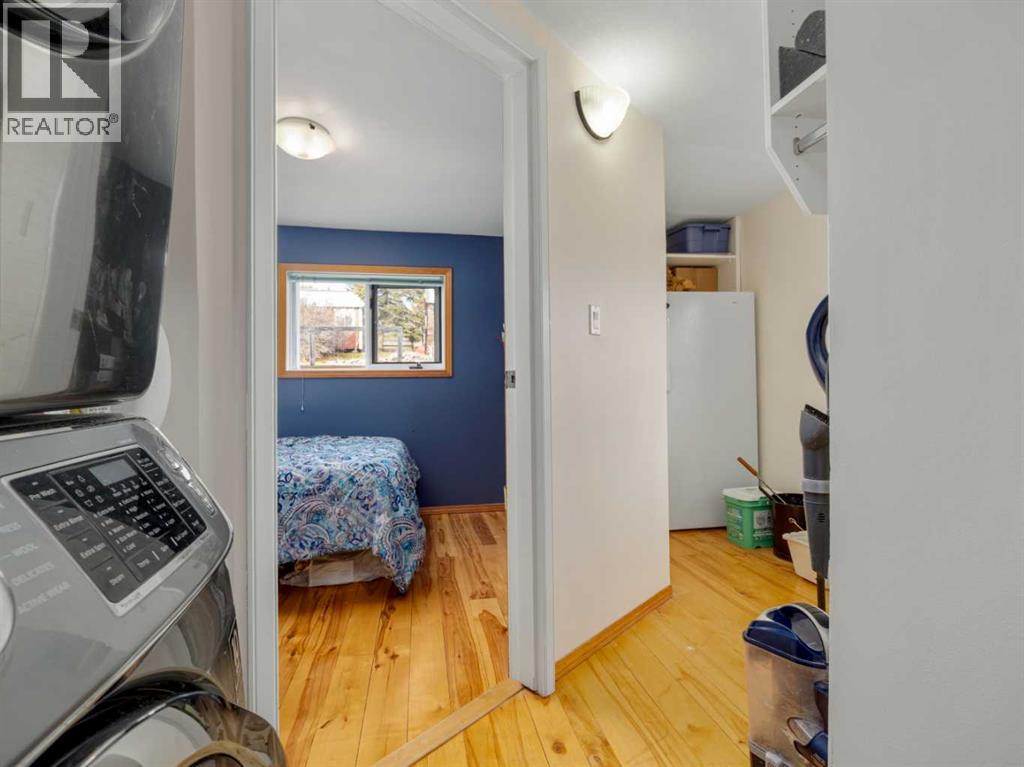 740 First Avenue, Beaver Mines, Alberta  T0K 1W0 - Photo 7 - A2270667