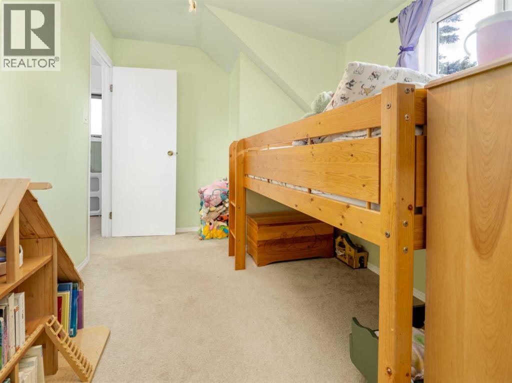 740 First Avenue, Beaver Mines, Alberta  T0K 1W0 - Photo 33 - A2270667