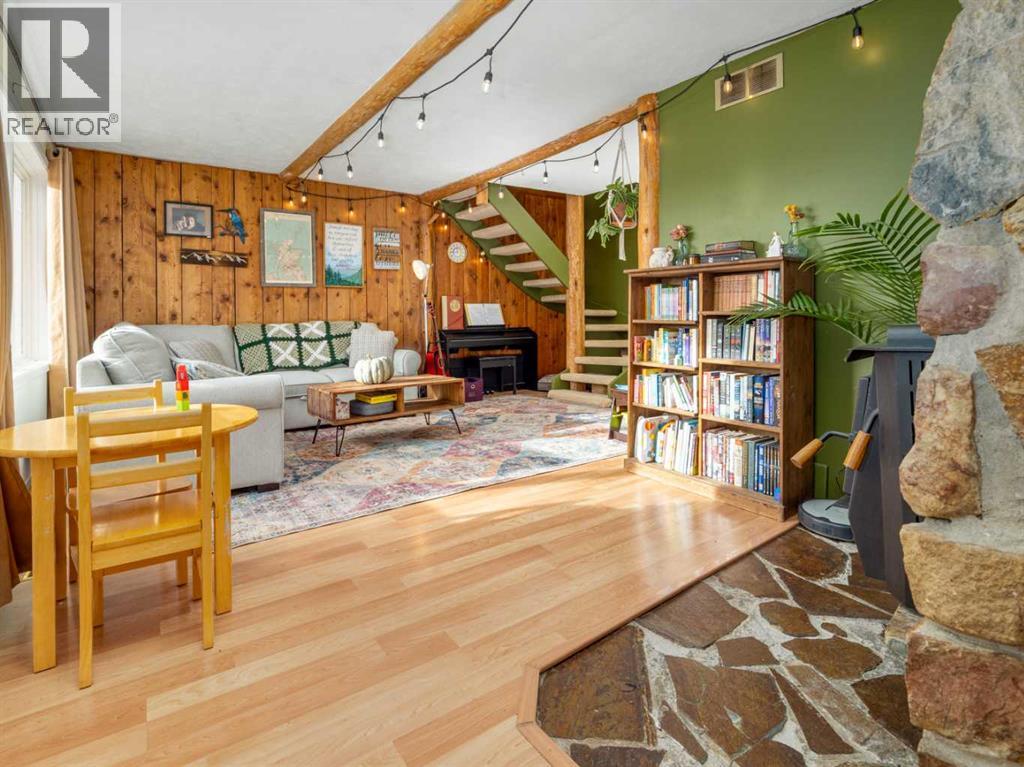 740 First Avenue, Beaver Mines, Alberta  T0K 1W0 - Photo 19 - A2270667