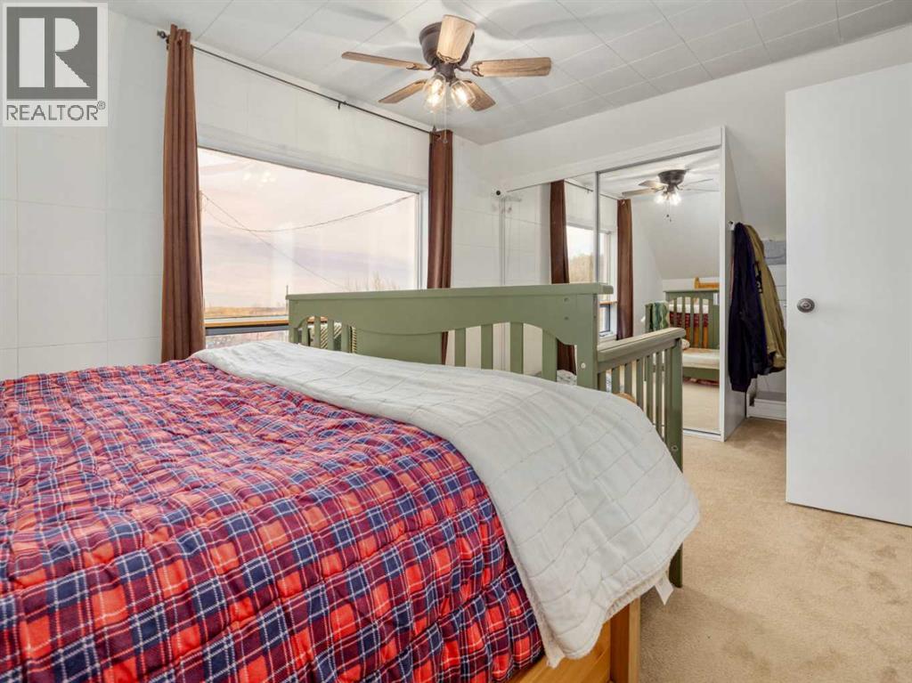 740 First Avenue, Beaver Mines, Alberta  T0K 1W0 - Photo 36 - A2270667