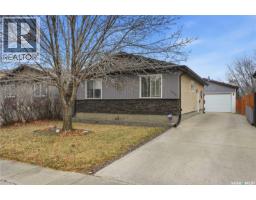 1122 Ferguson CRESCENT Parkridge RG