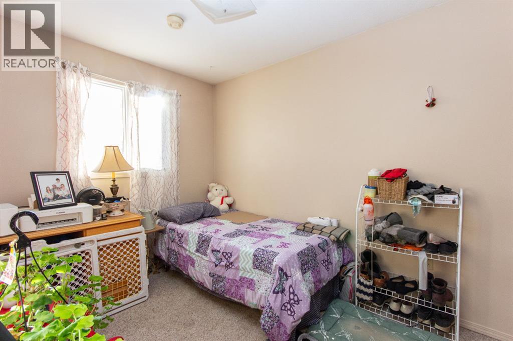 5103 & 5105 38 Street, Red Deer, Alberta  T4N 0X2 - Photo 9 - A2271643