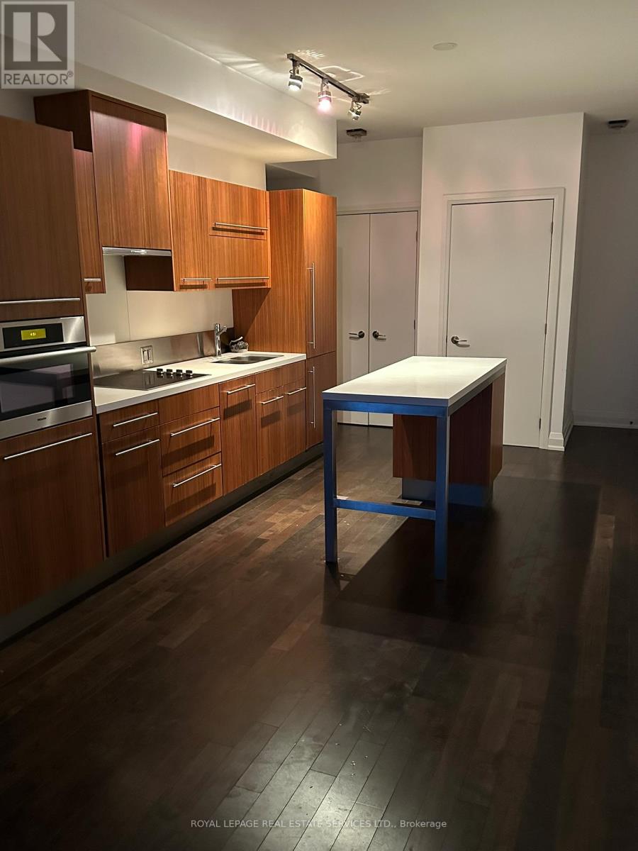 1207 - 80 John Street, Toronto, Ontario  M5V 3X4 - Photo 7 - W12583596