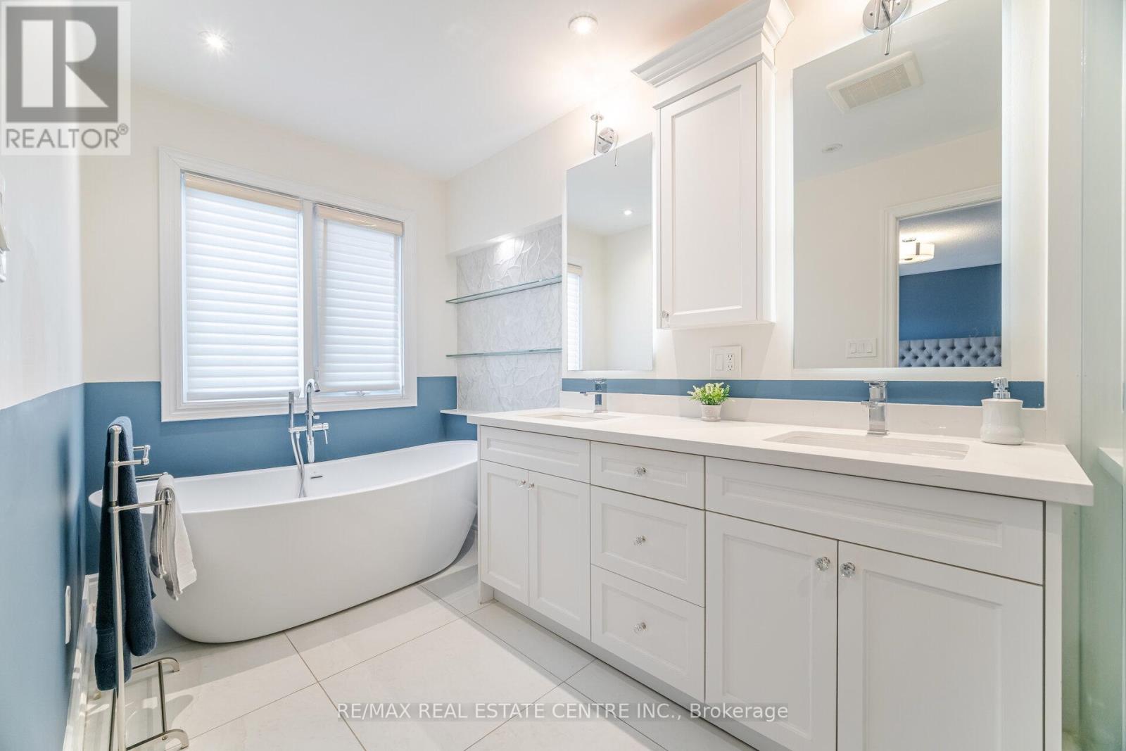 35 - 2295 Rochester Circle, Oakville, Ontario  L6M 5C8 - Photo 26 - W12583598