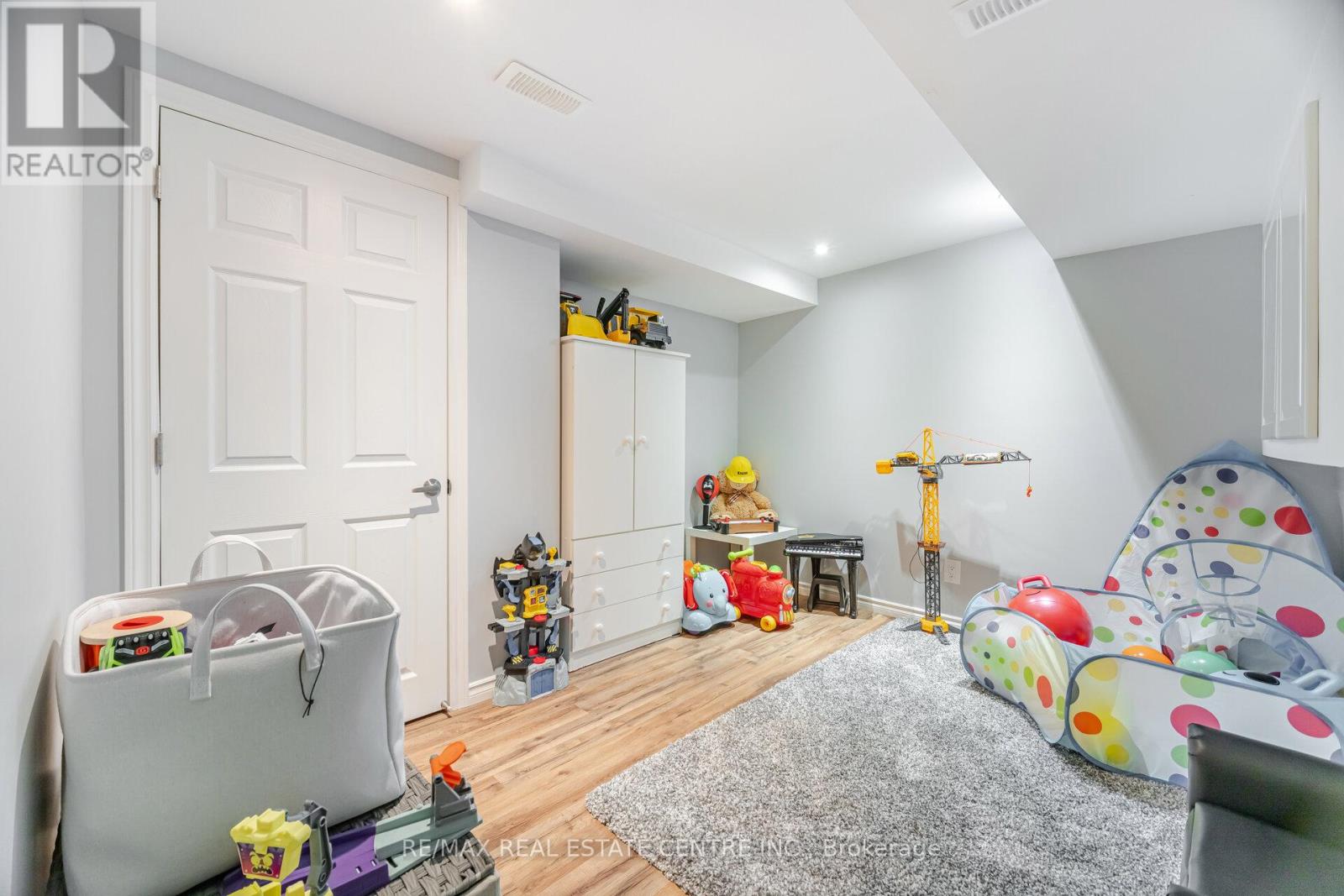 35 - 2295 Rochester Circle, Oakville, Ontario  L6M 5C8 - Photo 42 - W12583598