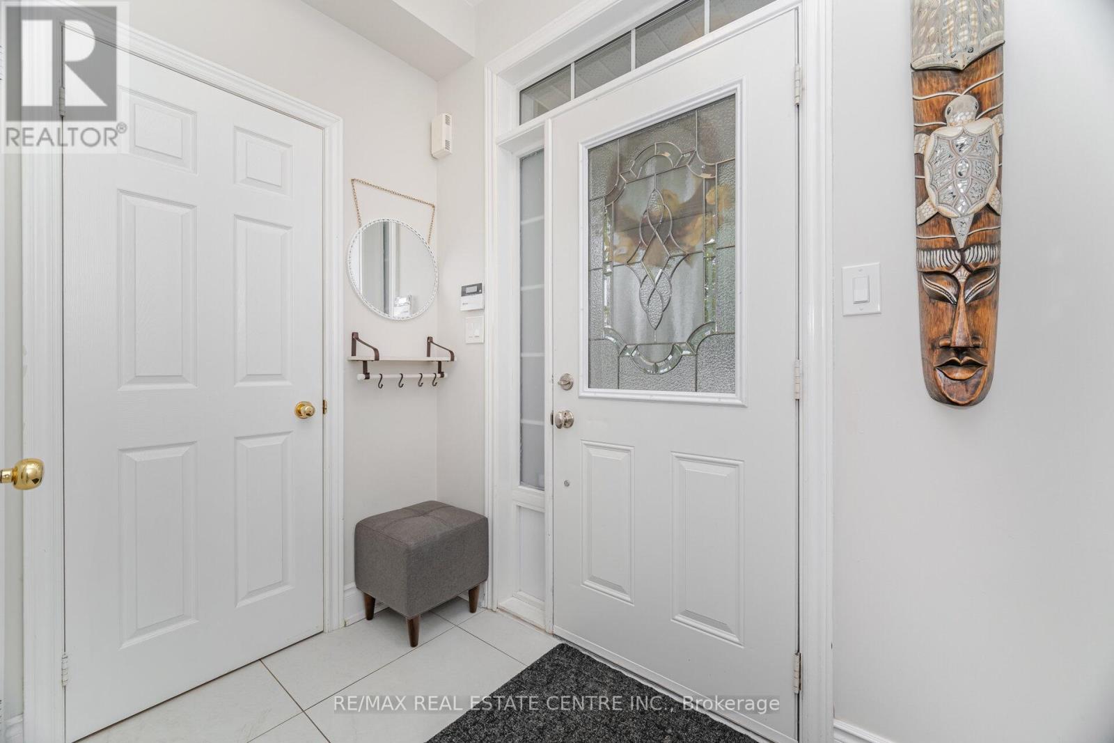 35 - 2295 Rochester Circle, Oakville, Ontario  L6M 5C8 - Photo 5 - W12583598