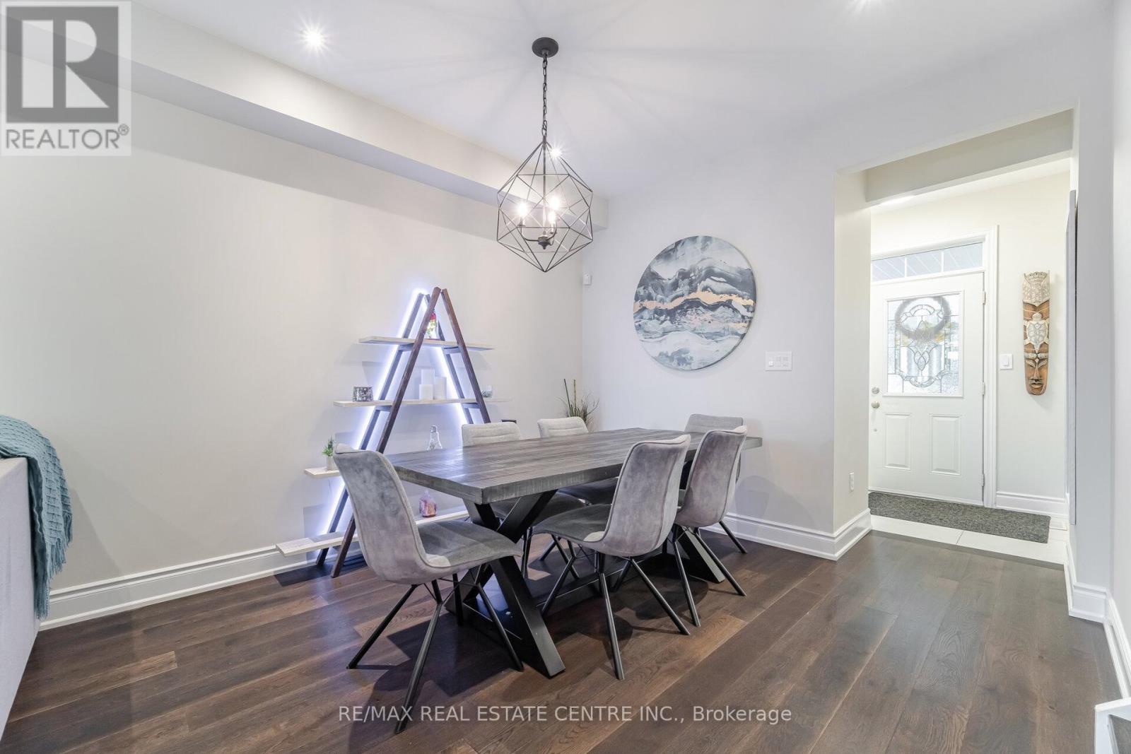 35 - 2295 Rochester Circle, Oakville, Ontario  L6M 5C8 - Photo 7 - W12583598