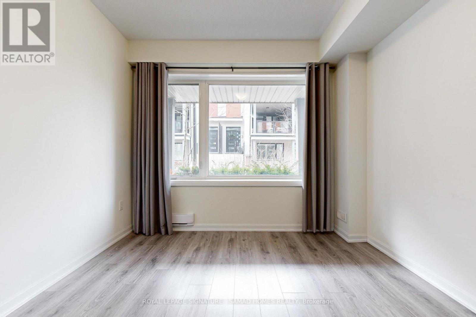 3 - 98 Huguenot Road, Oakville, Ontario  L6H 0X3 - Photo 16 - W12583606