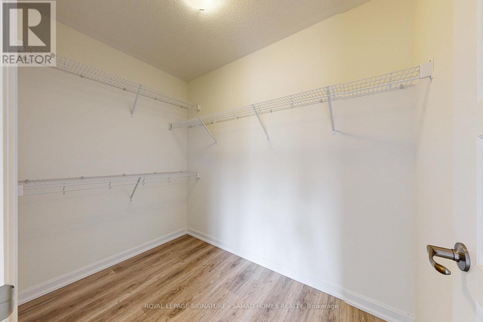 3 - 98 Huguenot Road, Oakville, Ontario  L6H 0X3 - Photo 21 - W12583606