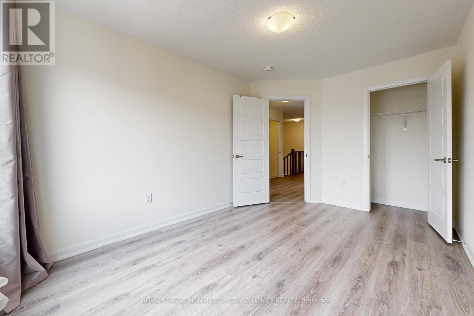 3 - 98 Huguenot Road, Oakville, Ontario  L6H 0X3 - Photo 28 - W12583606