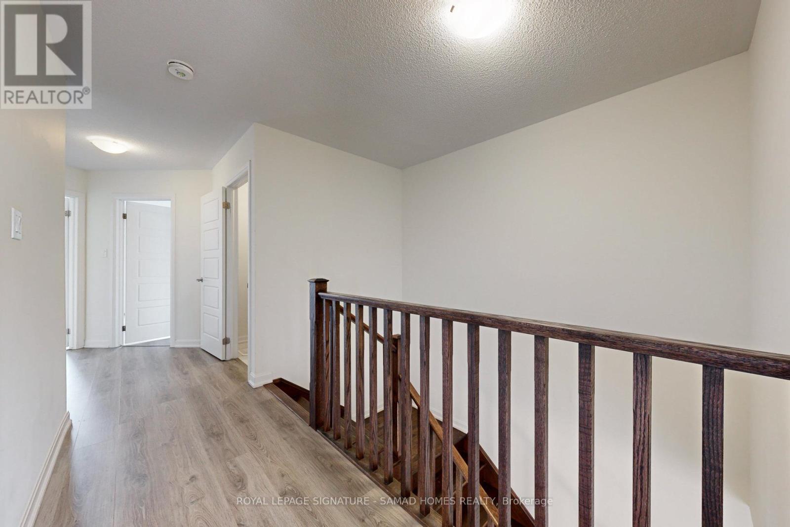 3 - 98 Huguenot Road, Oakville, Ontario  L6H 0X3 - Photo 33 - W12583606