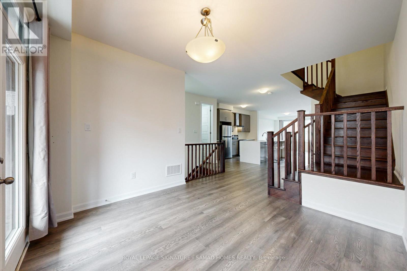 3 - 98 Huguenot Road, Oakville, Ontario  L6H 0X3 - Photo 41 - W12583606