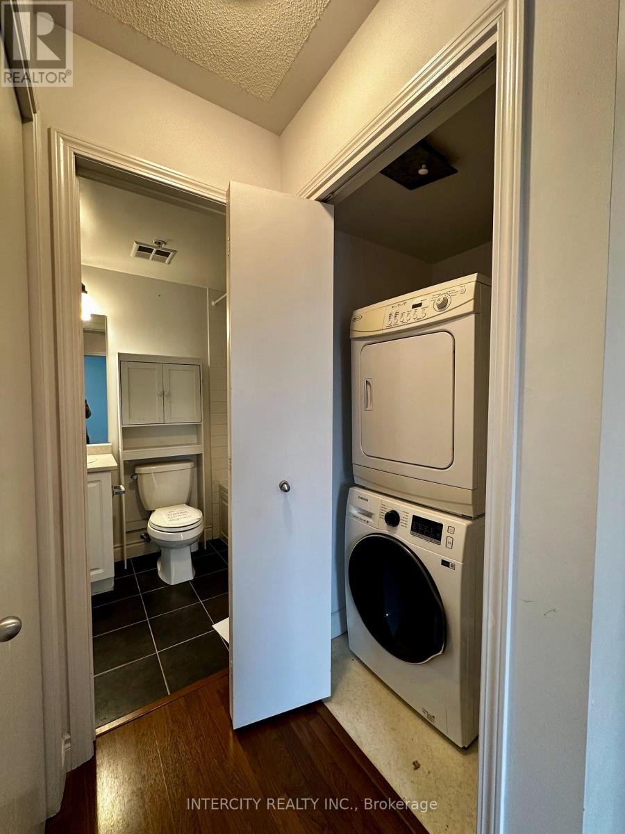 206 - 25 Richgrove Drive, Toronto, Ontario  M9R 0A3 - Photo 18 - W12583610