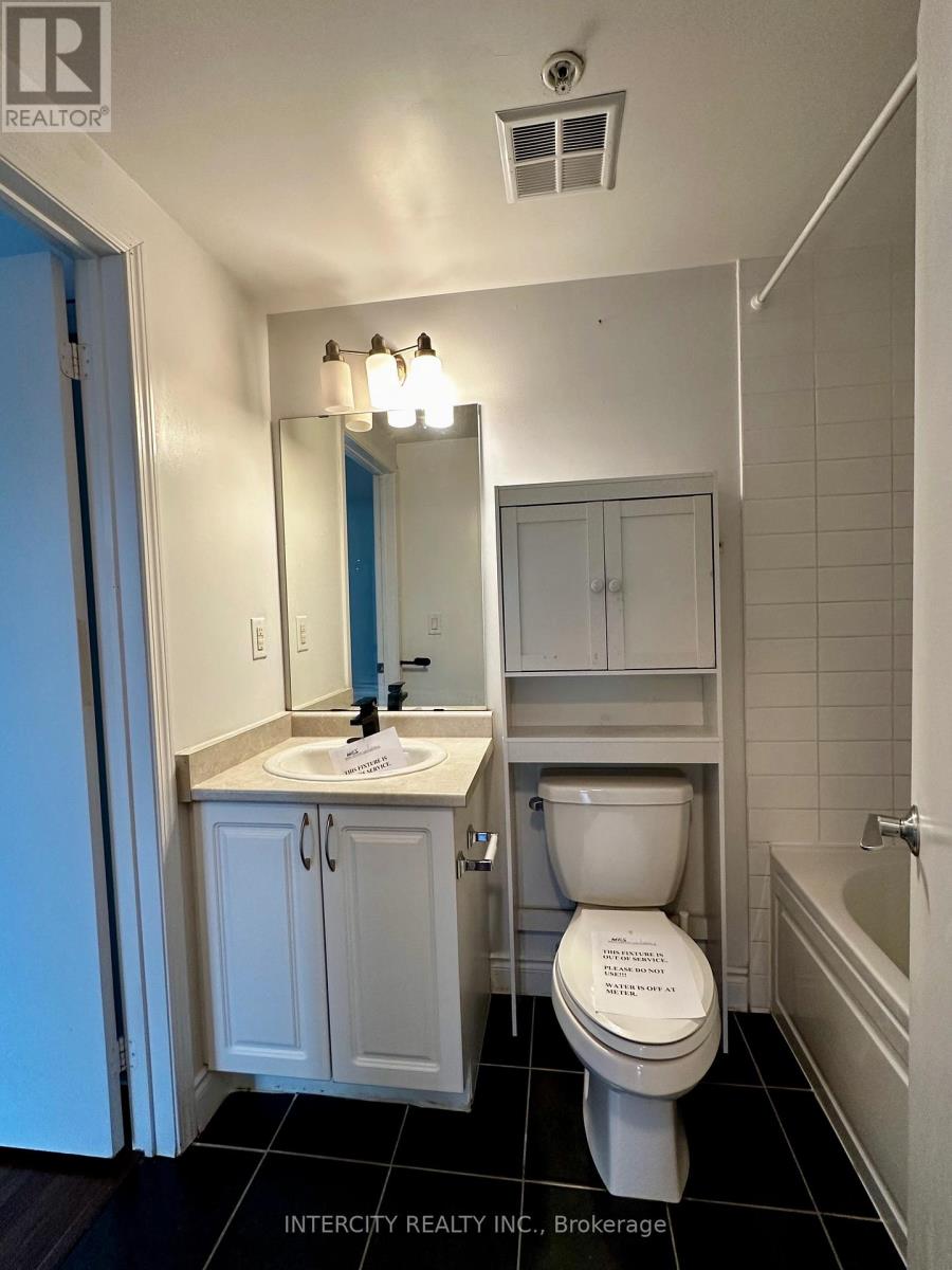 206 - 25 Richgrove Drive, Toronto, Ontario  M9R 0A3 - Photo 19 - W12583610