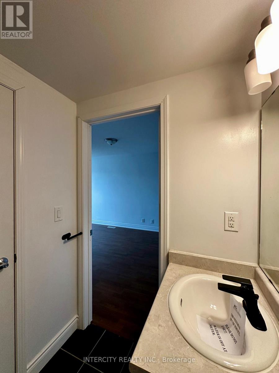 206 - 25 Richgrove Drive, Toronto, Ontario  M9R 0A3 - Photo 22 - W12583610