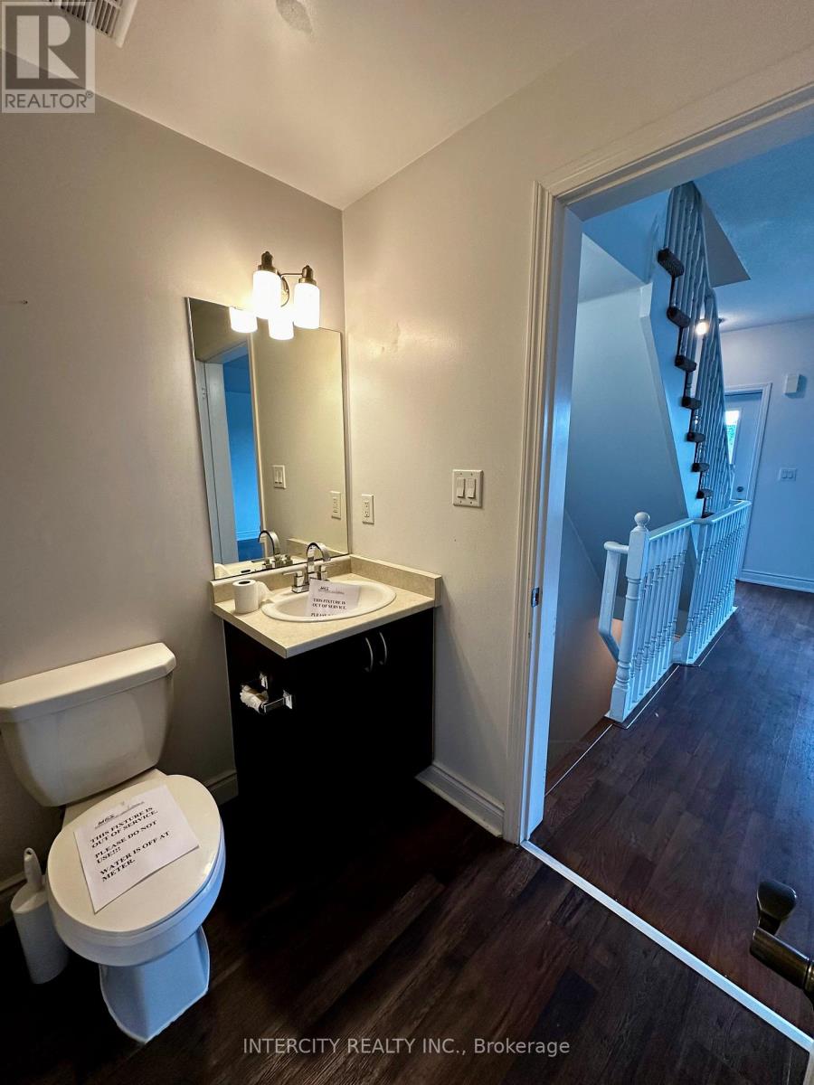 206 - 25 Richgrove Drive, Toronto, Ontario  M9R 0A3 - Photo 5 - W12583610