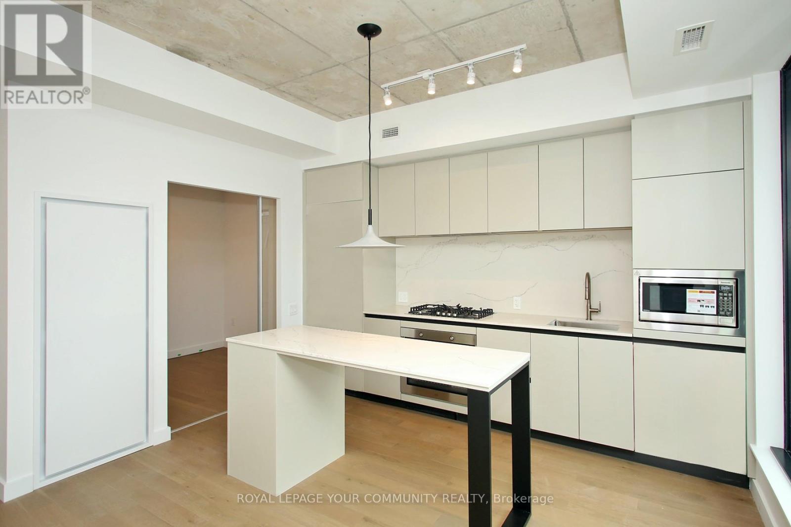 702 - 1720 Bayview Avenue, Toronto, Ontario  M4G 3C4 - Photo 5 - C12581870