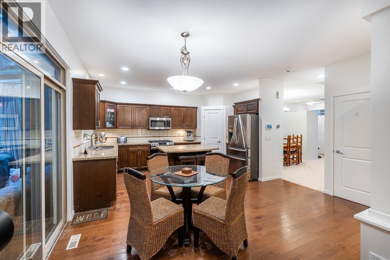 30 Hawthorn Drive, Port Moody, British Columbia  V3H 0A4 - Photo 12 - R3070741