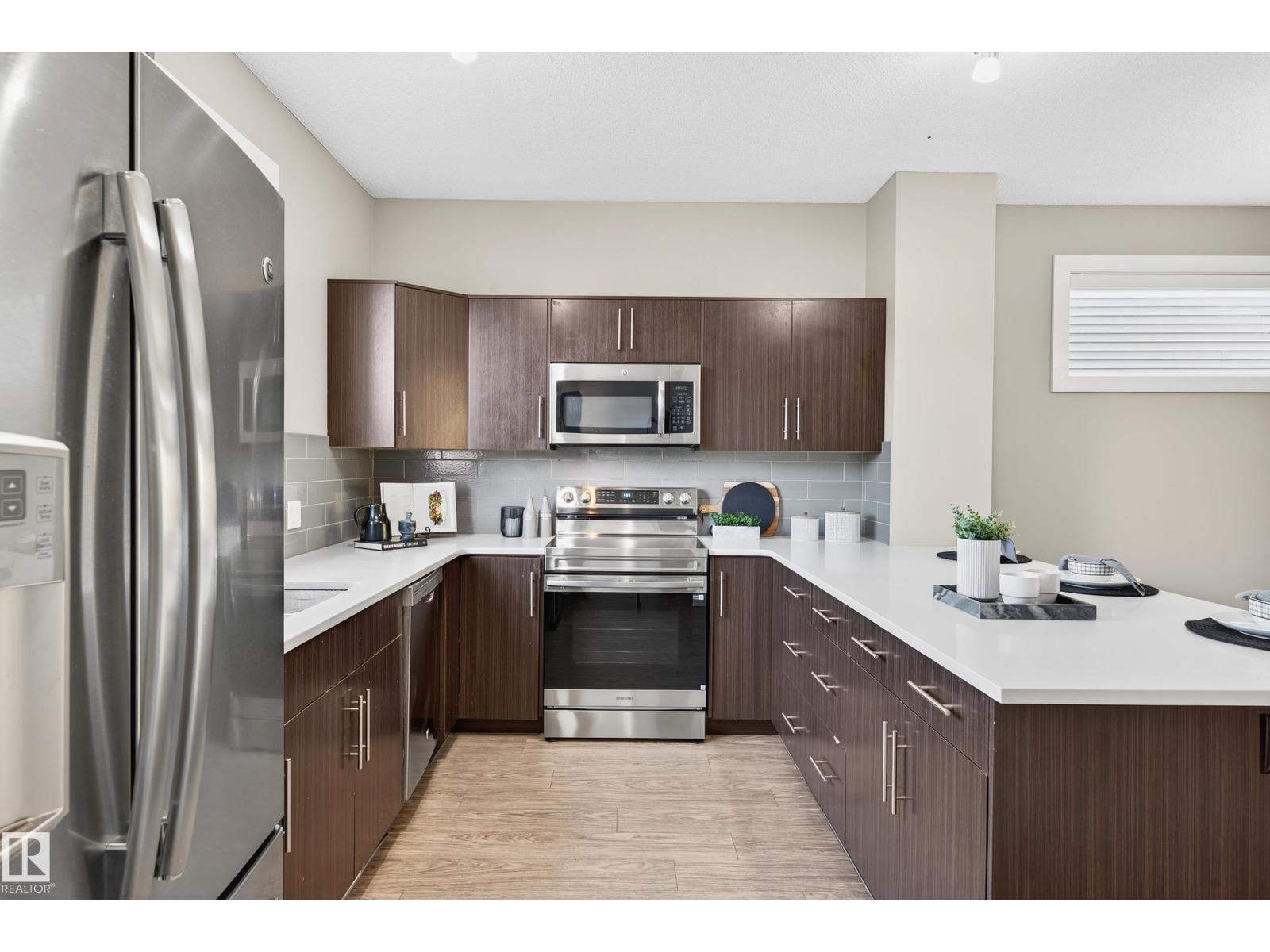 2126 24 St Nw, Edmonton, Alberta  T6T 0Y4 - Photo 3 - E4462261