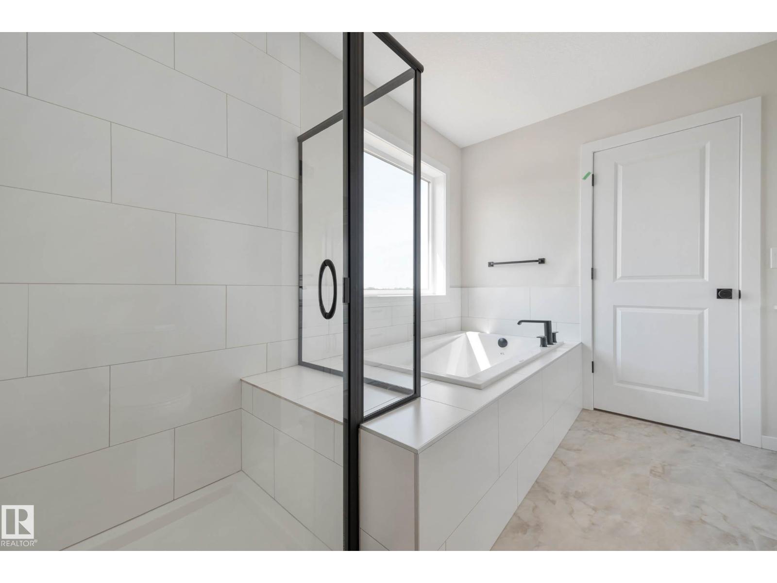 8136 230 Street Nw, Edmonton, Alberta  T5T 7Y1 - Photo 17 - E4463365