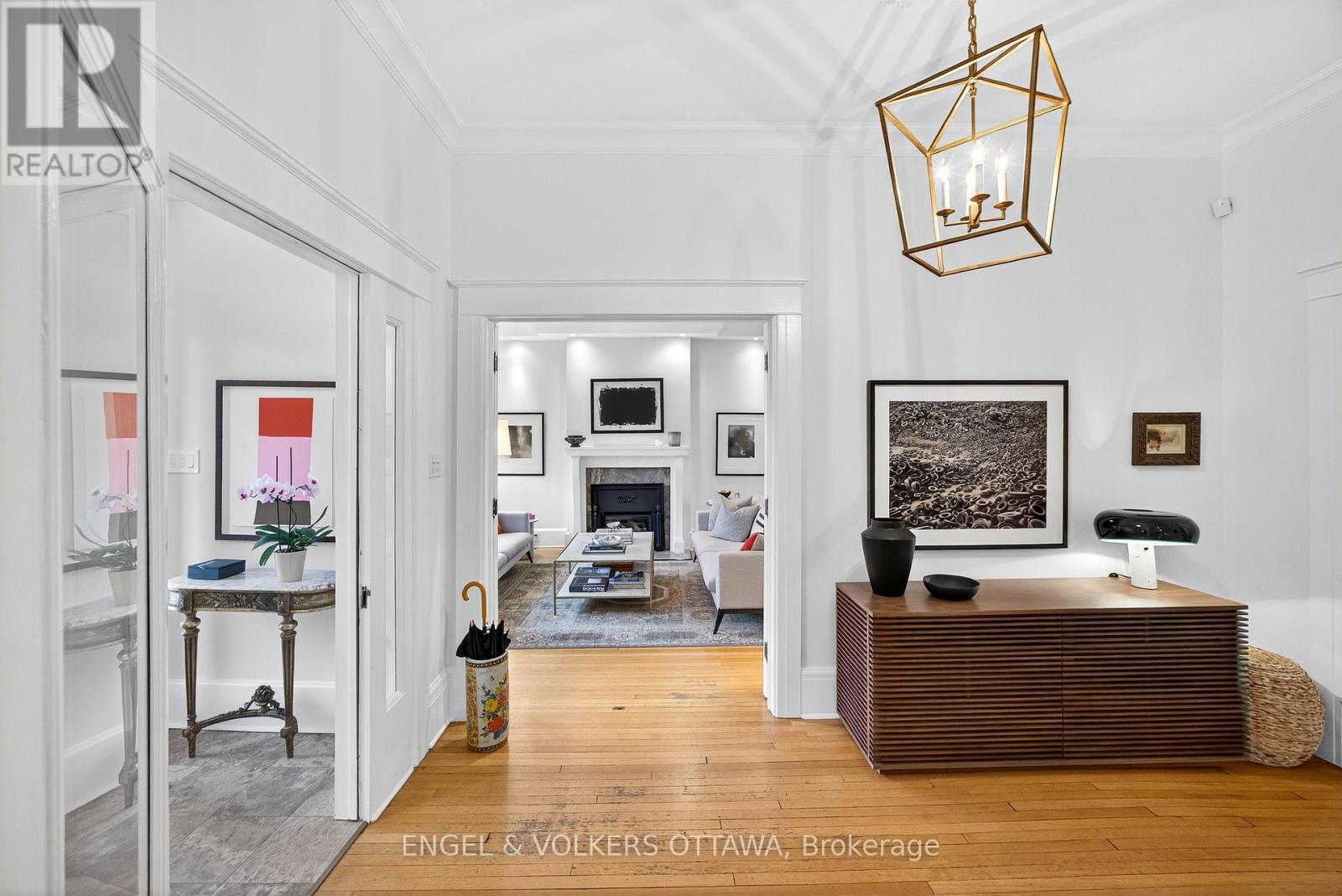 297 Clemow Avenue, Ottawa, Ontario K1S 2B7 - Photo 6 - X12583664