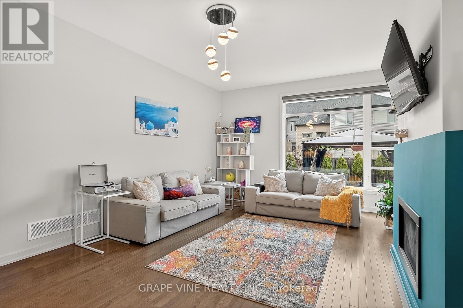 145 Larimar Circle, Ottawa, Ontario K1X 0B6 - Photo 14 - X12583696