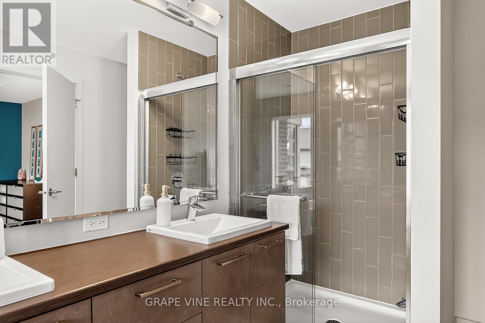 145 Larimar Circle, Ottawa, Ontario K1X 0B6 - Photo 23 - X12583696