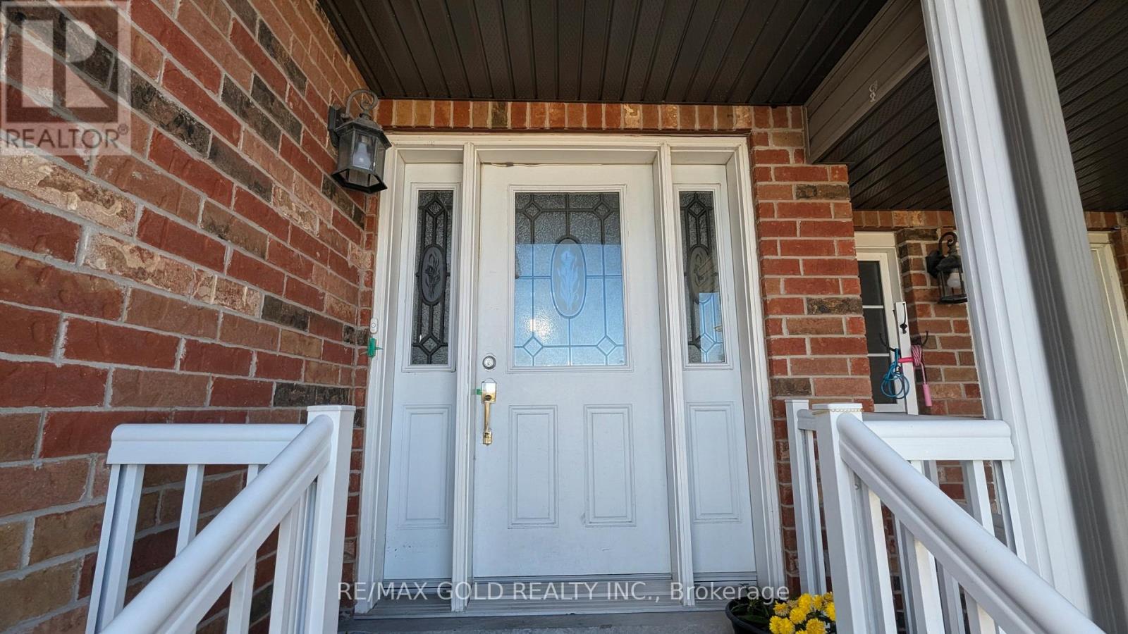 220 Westmeadow Drive, Kitchener, Ontario  N2N 3R1 - Photo 4 - X12583562