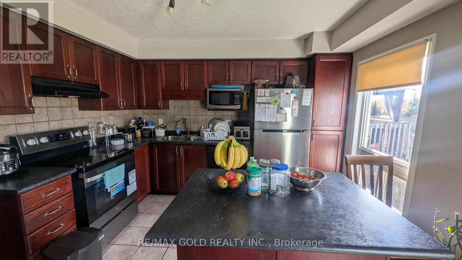 220 Westmeadow Drive, Kitchener, Ontario  N2N 3R1 - Photo 8 - X12583562