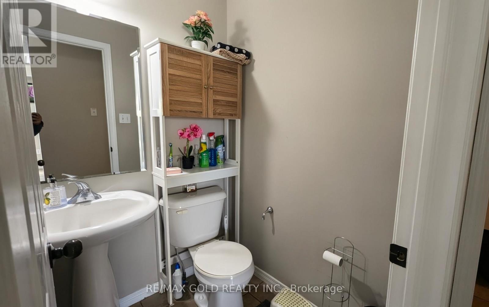 220 Westmeadow Drive, Kitchener, Ontario  N2N 3R1 - Photo 9 - X12583562