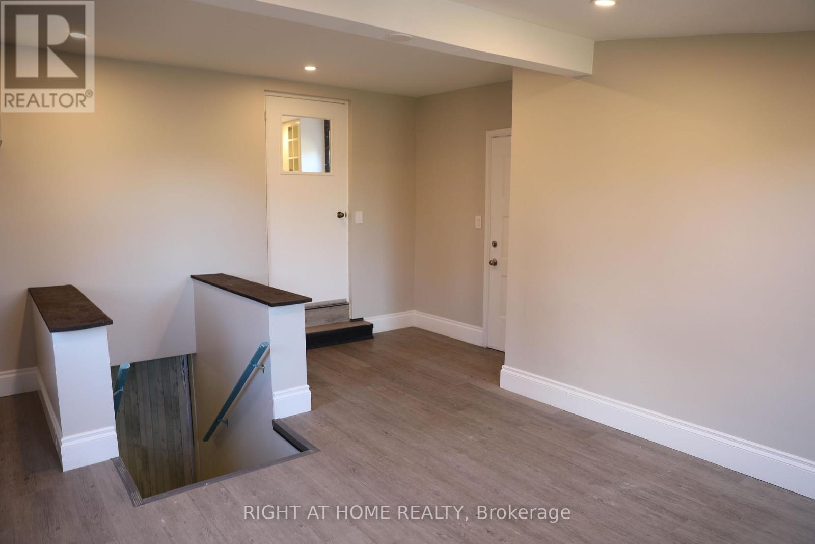 876 Queenston Road, Niagara-On-The-Lake, Ontario  L0S 1J0 - Photo 27 - X12583564