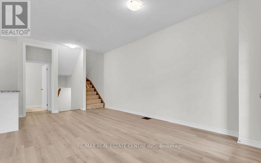 677 Park Road N, Brantford, Ontario  N3R 0C2 - Photo 9 - X12583612