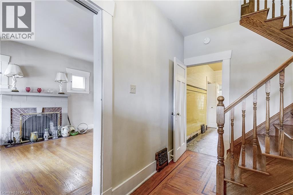 182 Balmoral Avenue S, Hamilton, Ontario  L8M 3K3 - Photo 7 - 40791079