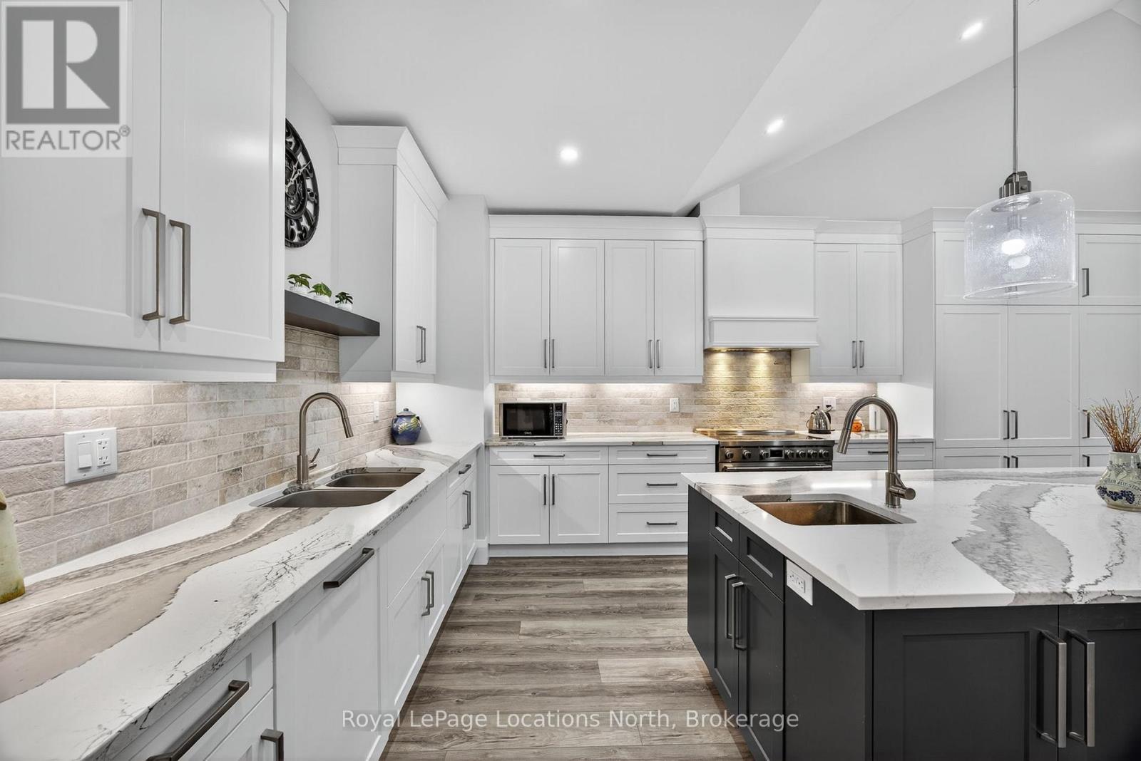 3511 Rainbow Valley Road W, Springwater, Ontario  L0M 1S0 - Photo 13 - S12583638