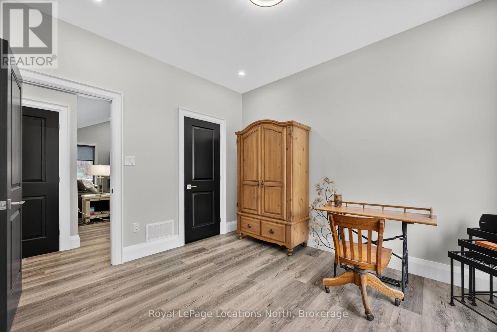 3511 Rainbow Valley Road W, Springwater, Ontario  L0M 1S0 - Photo 25 - S12583638