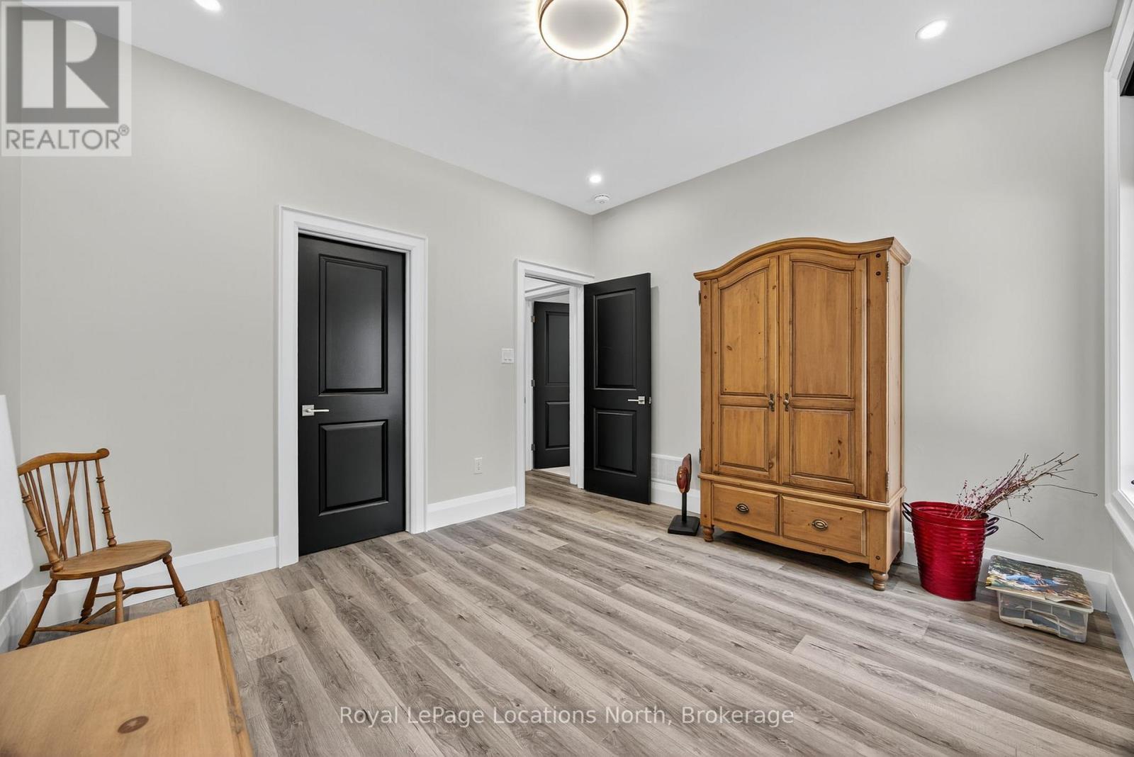 3511 Rainbow Valley Road W, Springwater, Ontario  L0M 1S0 - Photo 27 - S12583638